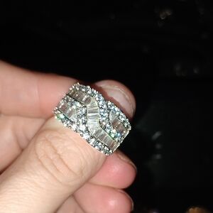 Elegant Silver and Crystal Women's Ring With Baguettes